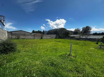 Terreno / Lote de 4 habitaciones, Quito · Se Vende Amplio Terreno con Casa Dentro de Urbanización Sector La Armenia