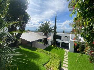 Casa · 786m² · 4 Habitaciones · 8 Estacionamientos · Casa de Lujo en Venta en Cumbayá – Pillagua | Quito, Ecuador
