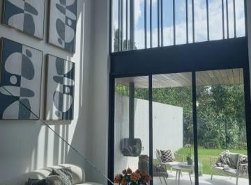 Casa de 3 habitaciones, Quito · Casa No Adosada, 3 Habitaciones y Estudio en Venta en Tumbaco Sector Pacho Salas
