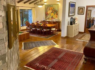 Casa de 4 habitaciones, Quito · Venta de Casa con 4 Dorm. en Cumbayá, con 1547 m² Terreno