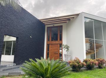 Casa · 5700m² · 3 Habitaciones · Casa en Ibarra