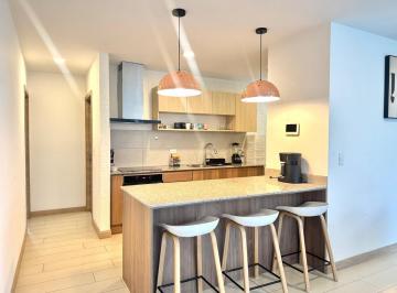 Departamento · 200m² · 3 Habitaciones · 2 Estacionamientos · La Carolina, Departamento Amoblado en Renta, 200 m²