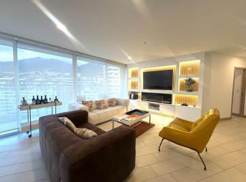 Departamento · 200m² · 3 Habitaciones · 2 Estacionamientos · La Carolina, Departamento en Renta, 200 m²