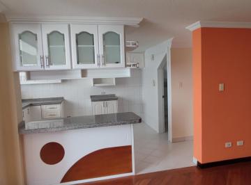 Casa · 150m² · 3 Habitaciones · 2 Estacionamientos · Vendo Casa Conjunto, Seguridad, Santa Lucia, Quito