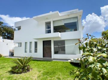 Casa de 4 habitaciones, Quito · Casa de Lujo Sector Intercambiador de Carcelen