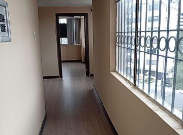 Oficina comercial de 3 habitaciones, Quito · Oficina en Venta Cerca a La Carolina