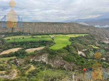 Hacienda-Quinta · 1080000m² · Vendo $17x m² 30 Ha Planas Total 108h Incluye Bosque Protector) Tababela Yaruqui