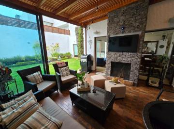Casa de 3 habitaciones, Quito · Vendo Casa en San Juan de Cumbayá