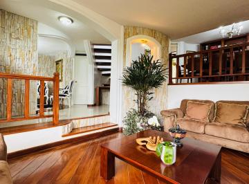 Casa de 3 habitaciones, Quito · Casa Exclusiva Cumbaya, Pillagua
