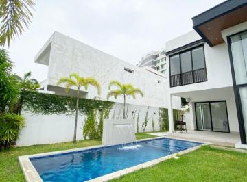 Casa de 5 habitaciones, Guayaquil · Vendo Casa Vista Al Lago en Mocoli