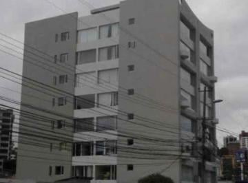 Departamento de 4 habitaciones, Quito · Lindo Departamento Semi Amoblado de 160 m² con 3 Habitaciones en Alquiler en La Carolina