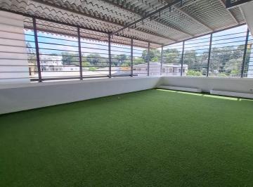 Casa de 14 habitaciones, Guayaquil · Kennedy Norte: Alquiler Amplia Casa con Uso de Suelo Comercial Activo con 3 Pisos y 2 Parqueo