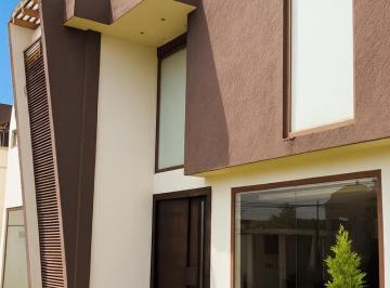 Casa · 578m² · 4 Habitaciones · Vive Cerca del Portal Shopping Casa con 900 m² de Terreno