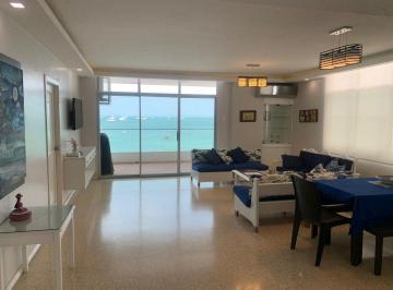 Departamento de 3 habitaciones, Manta · Departamento Frente Al Mar de Venta en Manta B/l