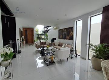 Casa · 256m² · 3 Habitaciones · 2 Estacionamientos · Venta de Casa en Urb. Isla Celeste Etapa Estribor. 3 Habitaciones. G. P.