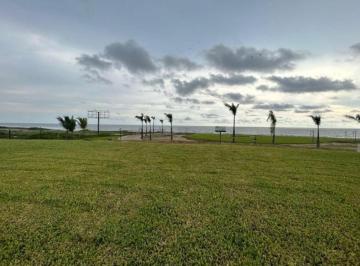 Terreno / Lote · 261m² · Lote Frente a Laguna – Karibao Playa – Solar 71 – 261.30 M²solar 71 –