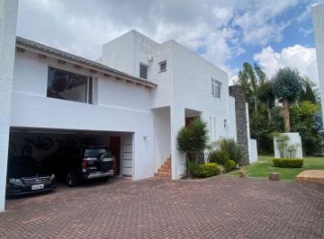 Casa · 306m² · 3 Habitaciones · 2 Estacionamientos - Red Promotoras Inmobiliarias · Casa Renta / Venta Cumbaya. Conjunto Exclusivo. Seguridad.