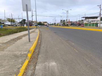 Terreno / Lote , Portoviejo · Terreno Comercial de Venta en Portoviejo Am/v