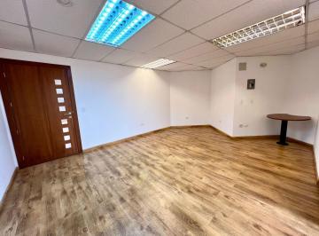 Oficina comercial · 50m² · 1 Estacionamiento · Mv - Sector Carolina en Renta Oficina 50 m, Sin Amoblar Shyris y Eloy Alfaro