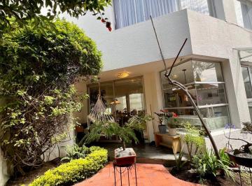 Casa de 5 habitaciones, Quito · En Venta Casa de 5 Dorm. Dentro de Conjunto Privado con Piscina - Cumbaya