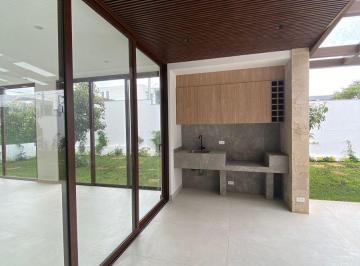 Casa de 3 habitaciones, Quito · Venta Casa Hermosa