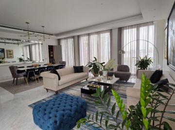 Casa de 5 habitaciones, Guayaquil · Casa con 5 Habitaciones en Venta en Samborondón, 550 m² Terreno Acabados de Lujo Frente Al Lago