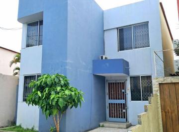 Casa de 3 habitaciones, Guayaquil · Venta Casa - Urbanizaciòn Cataluña - 3 Dorm. - (Wyf)