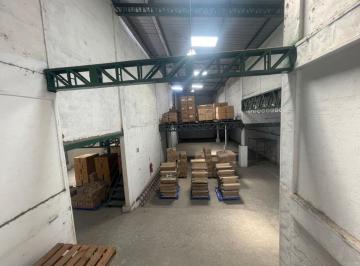 Bodega-Galpón , Guayaquil · Bodega Esquinera con Triple Frente Vial - Alto Flujo - Ideal Logistica/ Distribución - Uso de Suelo Z1 - 2