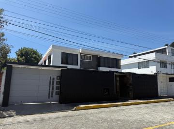Casa de 3 habitaciones, Quito · Casa en Venta Urbanización Las Retamas 3 D y Estudio