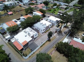 Casa · 215m² · 3 Habitaciones · 2 Estacionamientos · Casa en Tumbaco, Calle Río Chiche