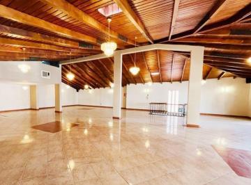 Local comercial · 220m² · 1 Estacionamiento · Local Comercial en Renta Sector La Pradera