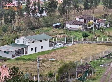 Terreno / Lote · 132m² · 4 Estacionamientos · De Oportunidad Quinta en Venta - Hornapala - Cuenca
