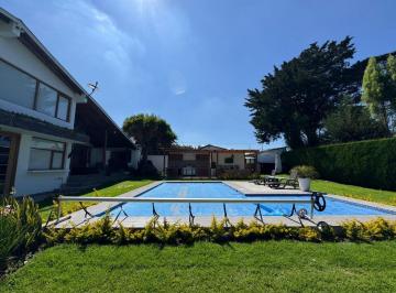 Casa de 4 habitaciones Venta USD 444.990 · En Venta Casa con Piscina en Puembo