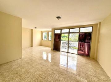 Departamento de 3 habitaciones, Guayaquil · Urdesa Central. en Venta Departamento Remodelado, 3 Dorm., Garaje
