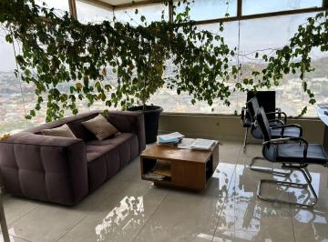 Oficina comercial · 363m² · 1 Habitación · 5 Estacionamientos · Venta Y/o Alquiler de Oficina con 6 Parqueos Privados en Centro de Guayaquil Vista Panoramica. M. h.