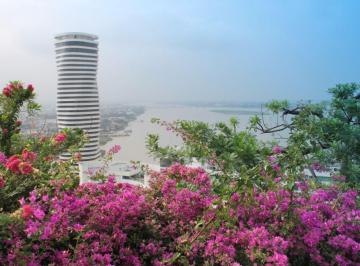 Oficina comercial , Guayaquil · Oficina en Alquiler con Vista Al Río