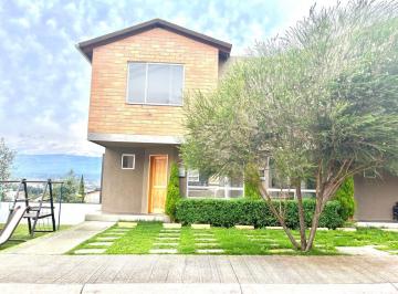 Casa · 172m² · 3 Habitaciones · 2 Estacionamientos · Casa por Estrena en Los Chillos Conocoto