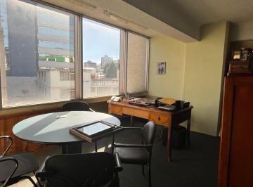 Oficina comercial , Quito · Oficina Av Amazonas Frente Centro Comercial El Jardin de Venta