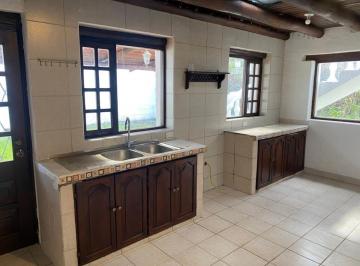 Casa de 4 habitaciones, Quito · Hermosa Casa de Arriendo (Sangolqui)