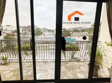 Departamento de 4 habitaciones, Guayaquil · Vendo Departamento Urdesa Central,4 Dorm.,3 Baños, Parqueo