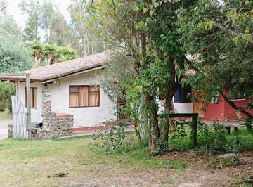Hacienda-Quinta de 4 habitaciones, Quito · Vendo Hermosa Quinta de 27000 m de Terreno con Casa de 204 m en Vía Pifo Pintag