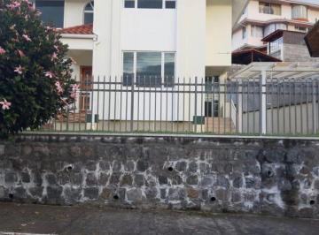 Casa de 3 habitaciones, Quito · Vendo Colibri Urb. Privada Casa Hermosa