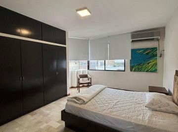 Casa de 5 habitaciones, Guayaquil · Venta de Casa con 499 m² Terreno, 5 Habitaciones en Los Ceibos con Piscina y Terraza Panorámica