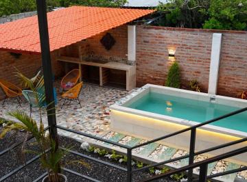 Casa de 10 habitaciones, Baños de Agua Santa · Se Vende Hermosa Casa con Piscina a Pocos Minutos del Centro de Baños de Agua Santa