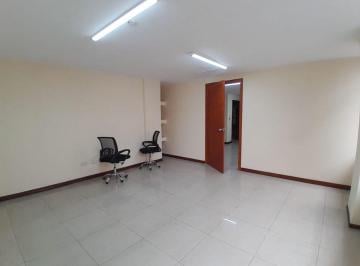 Oficina comercial , Quito · Oficinas en Renta en La 6 de Diciembre Cerca a La Kennedy