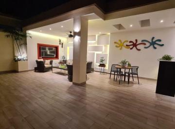 Casa de 3 habitaciones, Guayaquil · Alquilo Casa Amoblada Elegante y Amplia en Urbanización Puerto Azul