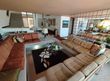 Casa de 2 habitaciones, Quito · C/ Gaspar de Villarroel, Casa de 363 m² en Venta, 4 Niveles