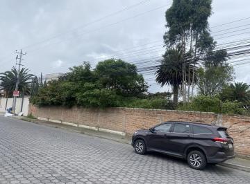 Terreno / Lote · 838m² · 4 Habitaciones · Terreno en Calderón