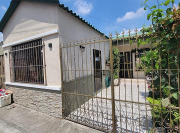 Casa de 4 habitaciones, Guayaquil · En Venta Casa Remodelada de Una Planta en La Joya, Nuevo Daule Samborondon