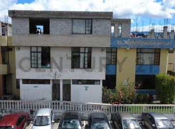 Local comercial · 1239m² · 14 Habitaciones · 16 Estacionamientos · Propiedad Comercial en Venta - Sangolqui